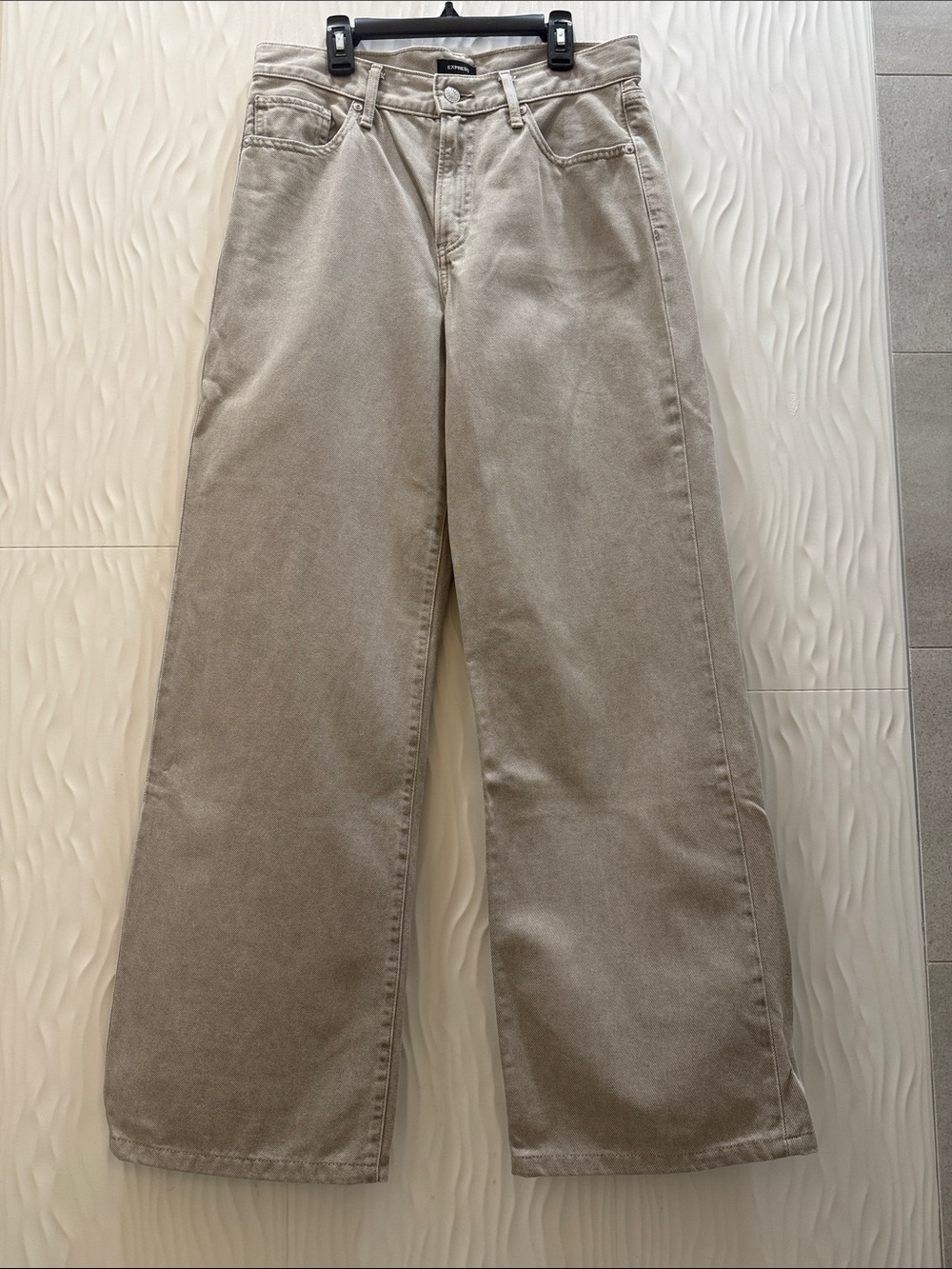 Express Wide-Leg Jeans